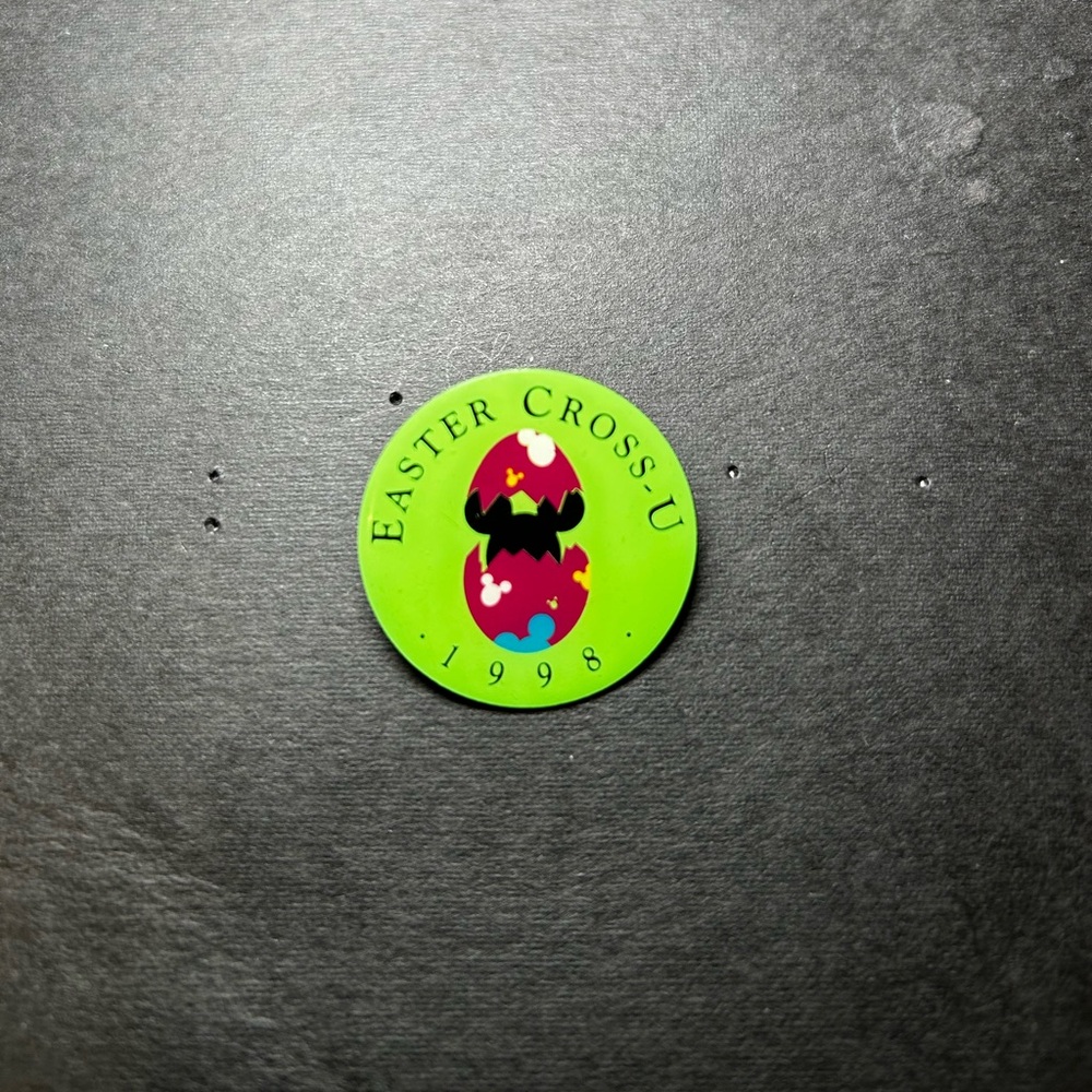 Vintage Disney CAST EXCLUSIVE 1998 Easter Cross-U - Limited Edition Disney Pin